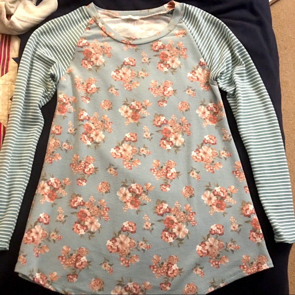 12pm by Mon Ami Floral Top